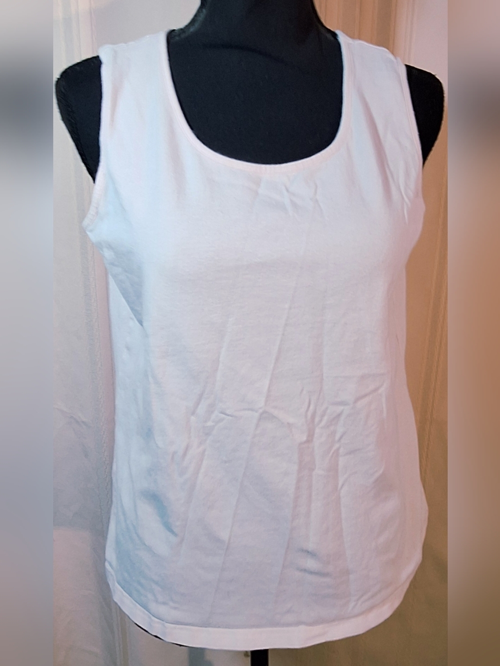 D&CO. Light Pink Scoop Neck Tank Top - Classic Everyday Layering